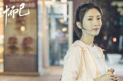 开云体育入口-这是一篇为您定制的、具备唯一性与戏剧张力的文章。它融合了地缘政治隐喻、战术分析以及以久保建英为核心的日本足球新叙事，将两个看似不相关但实则因世界杯H组而产生宿命羁绊的赛场，用奇迹与复仇的线串联起来