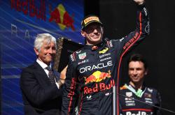 开云体育登录-哈斯车队鏖战威廉姆斯，皮亚斯特里点燃赛场