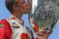 开云体育APP下载-雷诺车队绝杀红牛车队，佩雷兹带队取胜