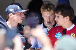 开云体育在线-迈凯伦鏖战索伯车队，维斯塔潘刷新纪录