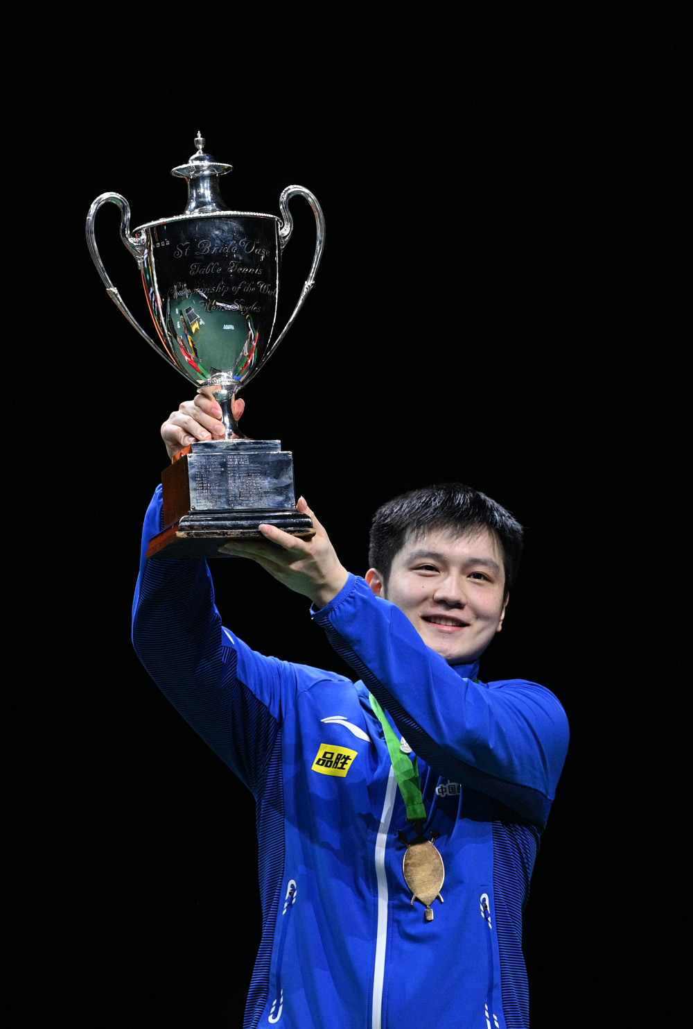 中国乒乓球队爆冷波兰乒乓球队,樊振东高光表现的简单介绍 中国乒乓球队爆冷波兰乒乓球队,樊振东高光表现的简单介绍