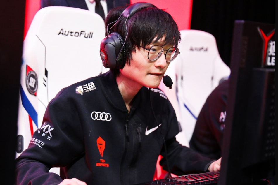 SBTC绝杀WBG,Knight2完成帽子戏法 SBTC绝杀WBG,Knight2完成帽子戏法