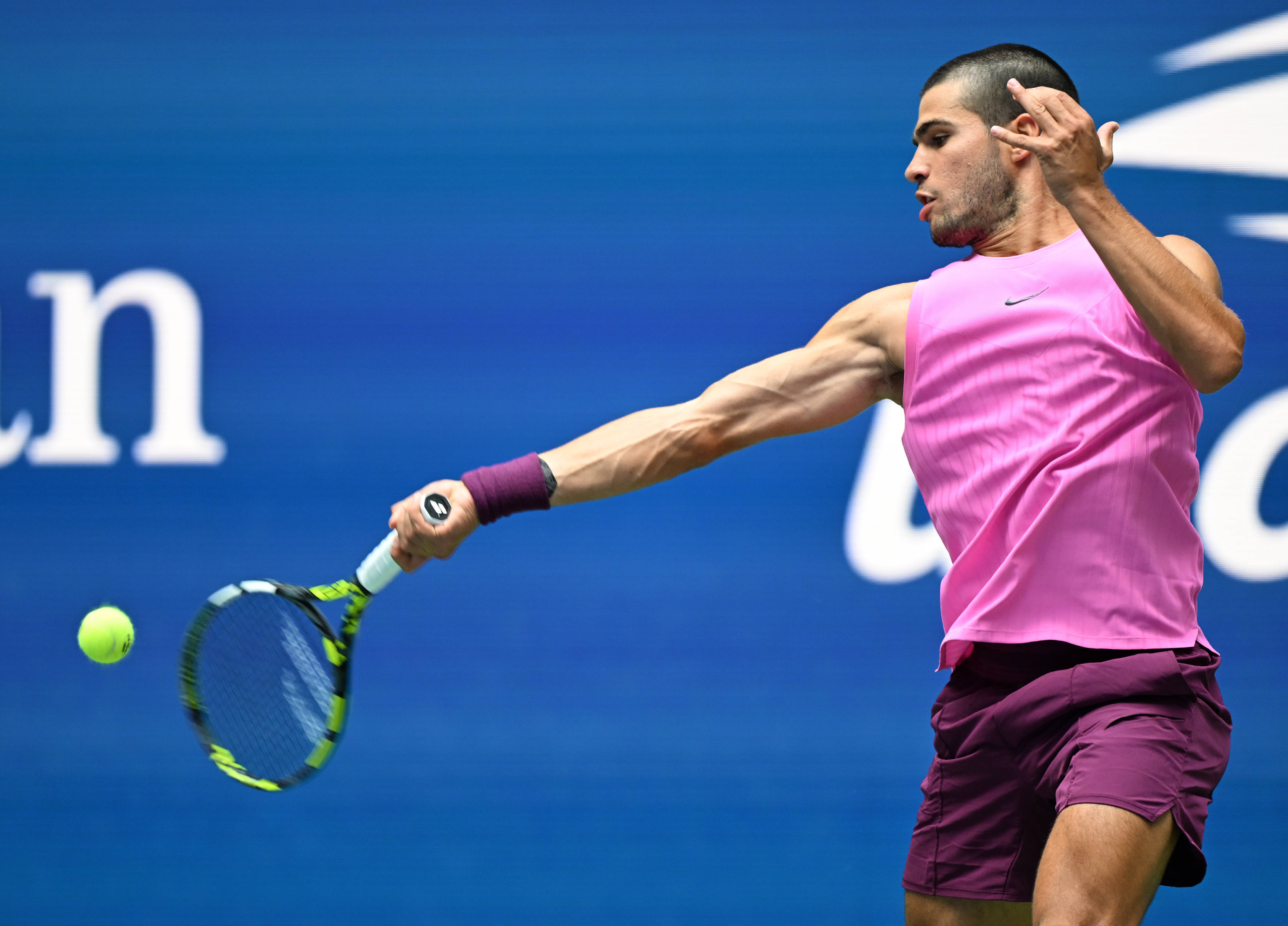 德国网球队横扫澳大利亚网球队，阿尔卡拉斯制霸全场的简单介绍