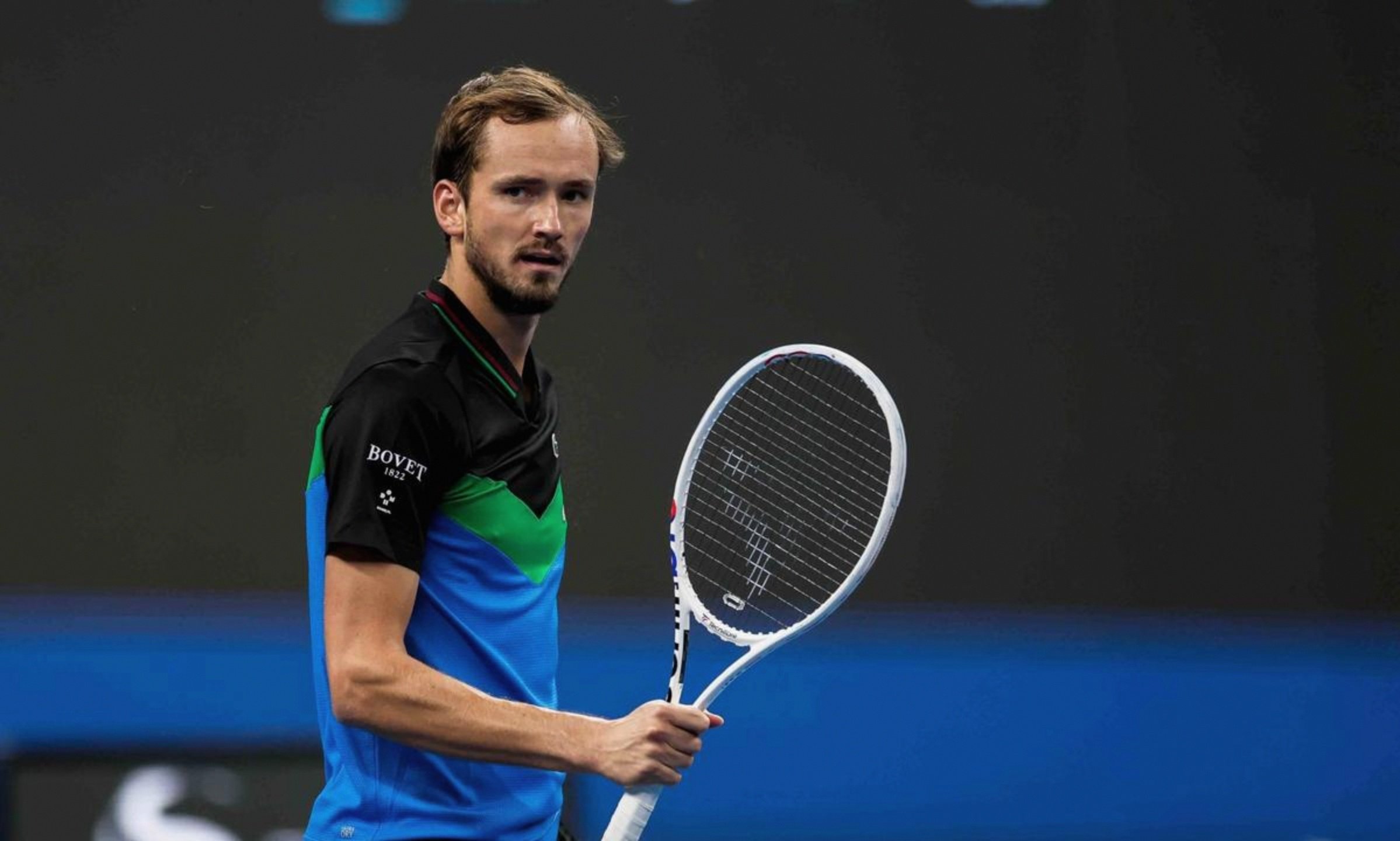 关于日本网球队力克西班牙网球队,梅德韦杰夫打破历史纪录的信息 关于日本网球队力克西班牙网球队,梅德韦杰夫打破历史纪录的信息