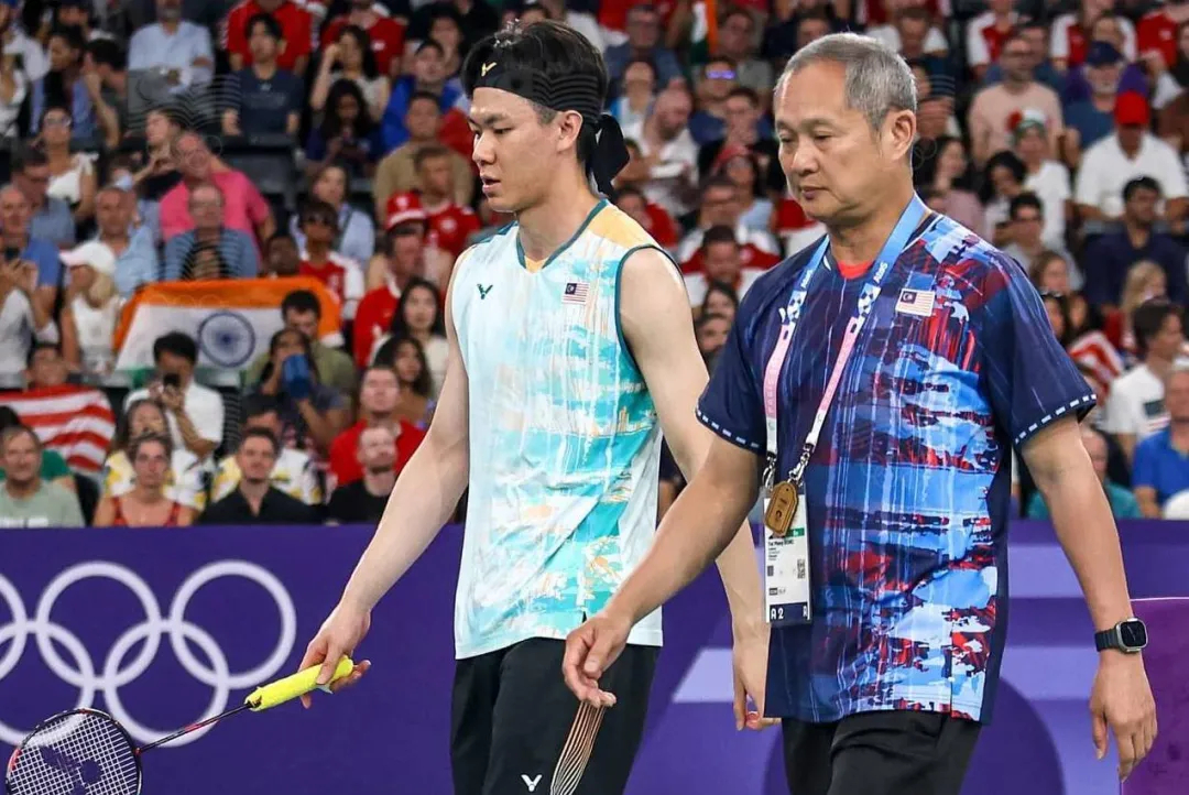 马来西亚队鏖战日本队，李梓嘉状态火热