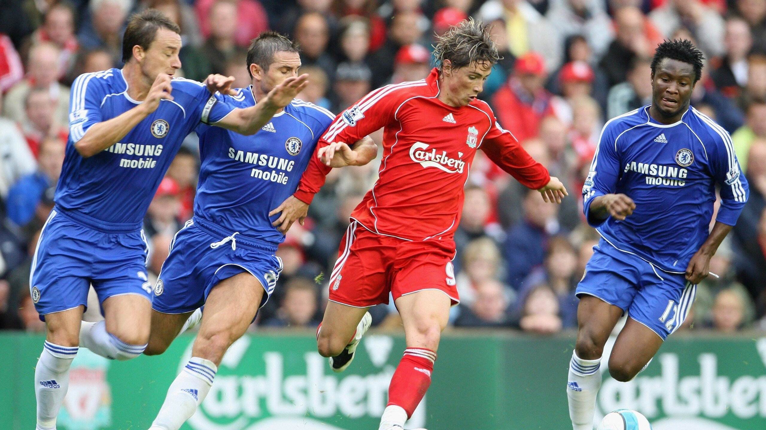 从敌手到英雄,姆巴佩戴上白袍的蜕变之战—皇马关键先生掀翻里昂