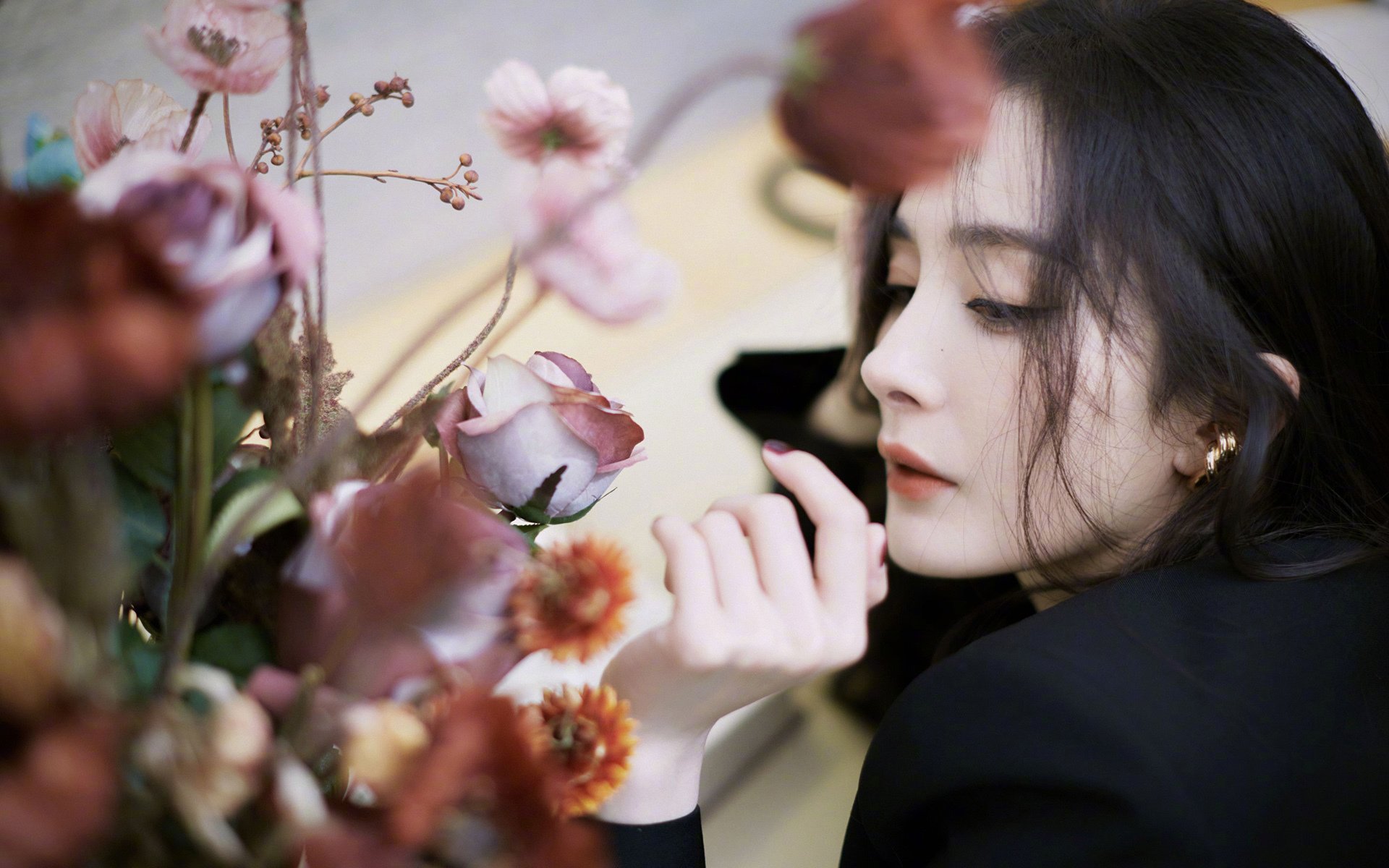 双星争辉,F1新赛季闪电启程,文班亚马赛场演绎唯一教科书