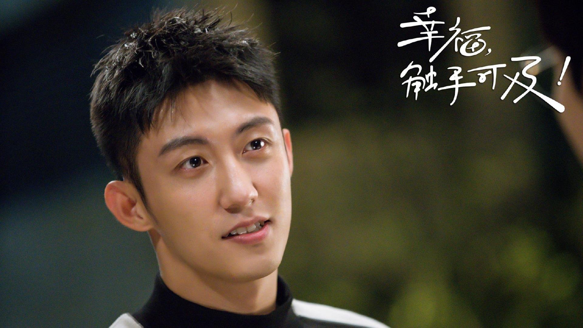 绿茵与星光,当阿尔及利亚遇见皇马,穆勒照亮的不只是球场