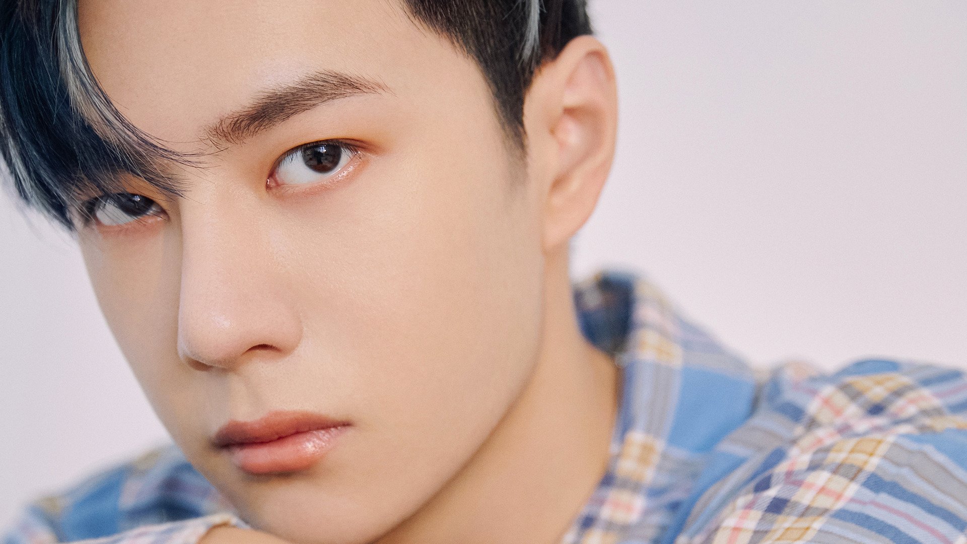 血色十字与蓝白苍穹,那场改变了英格兰足球的90分钟