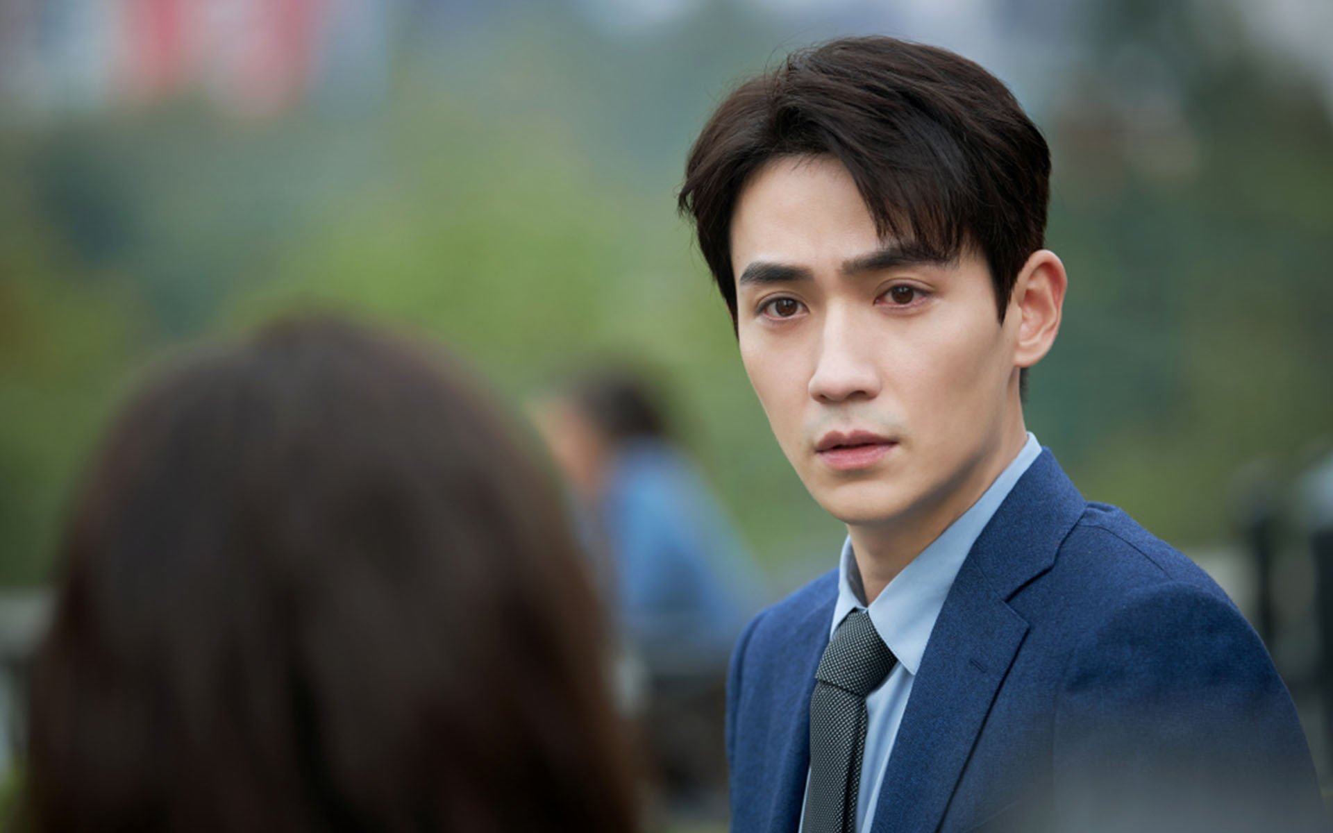 从安菲尔德到马德里,当埃及法老掀起逆袭狂潮,荷兰铁塔于终极之夜接管一切—足球史上两场不可能的史诗战役